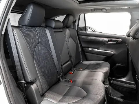 Toyota Highlander 2.0 AT (248 л.с.) 4WD, 2026 — фото 22